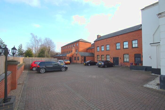 1 Bedroom Flat To Rent In Prospect Hill, Redditch, Worcestershire, B97