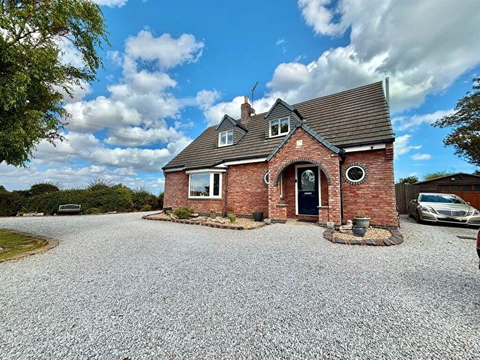 3 Bedroom Detached House For Sale In Main Road, Rolston, Hornsea, HU18