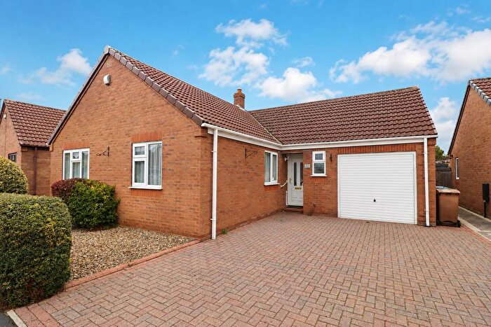 3 Bedroom Detached Bungalow For Sale In Southfield Road, Pocklington, York, YO42