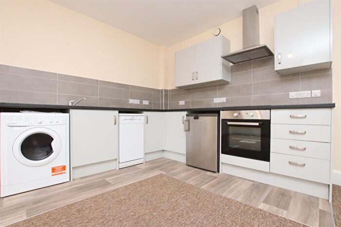 2 Bedroom Flat To Rent In The Weston, Newbridge Road, Bath, BA1