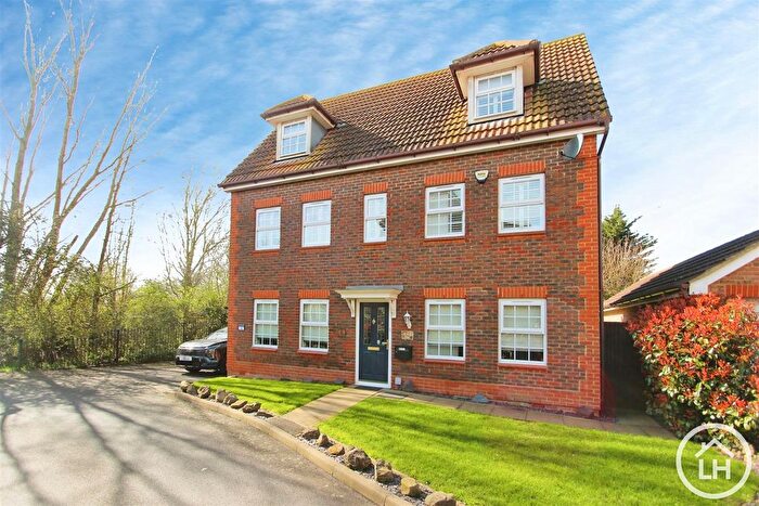 5 Bedroom Detached House For Sale In Penny Cress Road, Minster On Sea, Sheerness, ME12