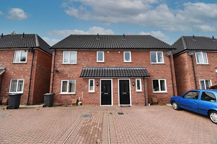 3 Bedroom Semi Detached House To Rent In Janet Smith Close, Norwich, NR7