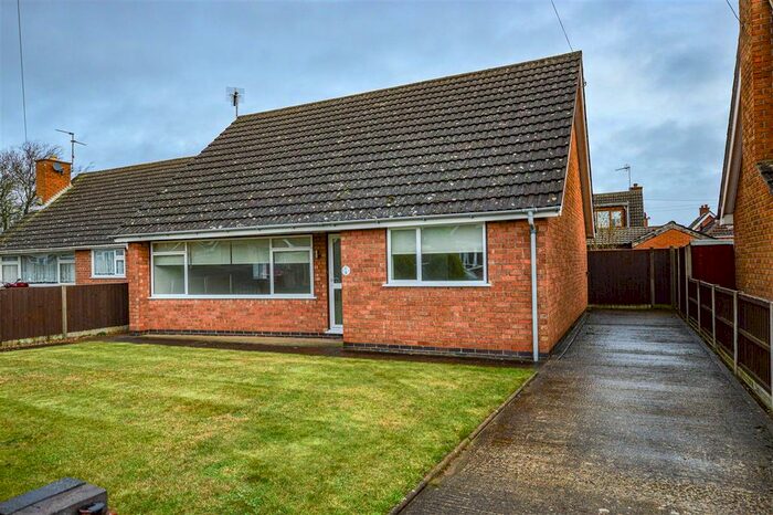 2 Bedroom Bungalow To Rent In St Marys Drive, Sleaford, Sleaford, NG34