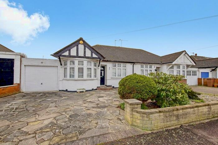 2 Bedroom Semi-Detached House To Rent In Russell Road, Chingford, E4