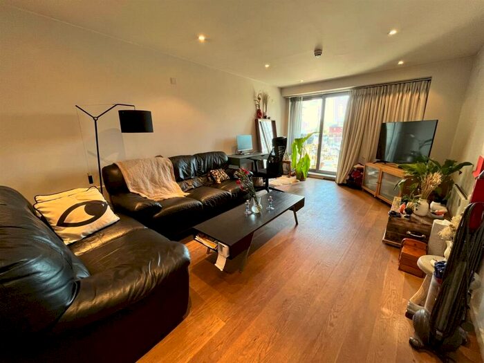 2 Bedroom Apartment To Rent In Castlegate, Chester Road, Manchester, M15