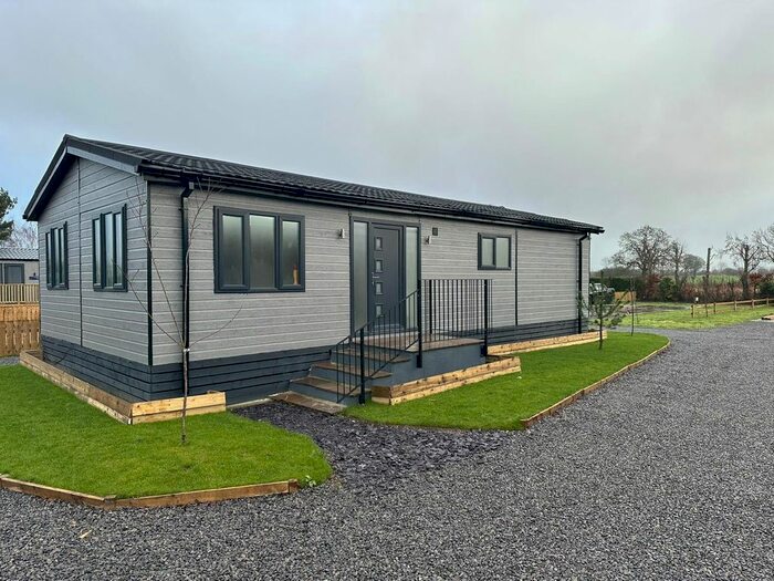 2 Bedroom Lodge For Sale In Feoffee Common Lane, Pocklington, York, YO42