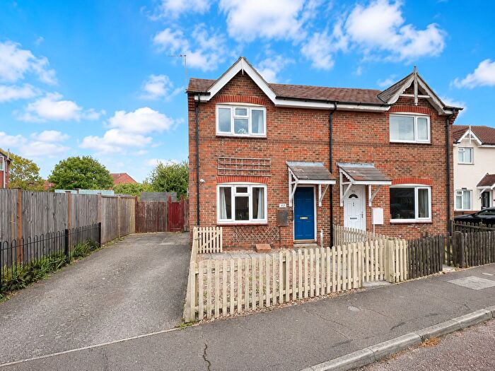 3 Bedroom Semi-Detached House For Sale In Hallcroft Chase, Highwoods, Colchester, CO4