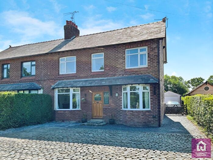 5 Bedroom Semi-detached House For Sale In Long Lane, Saughall, Chester, Cheshire, CH1