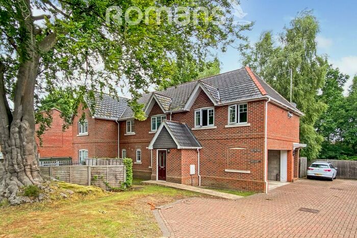 1 Bedroom Flat To Rent In Beech Tree Court, Fleet, GU51