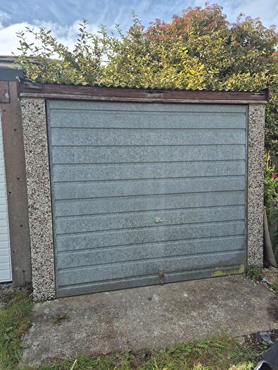 Garage / Parking To Rent In North Road, Portslade, BN41