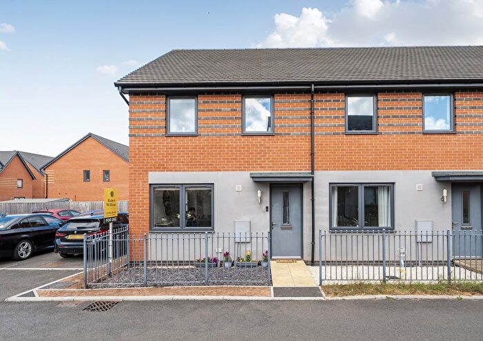 3 Bedroom End Terrace House For Sale In Tithebarn, Exeter, EX1