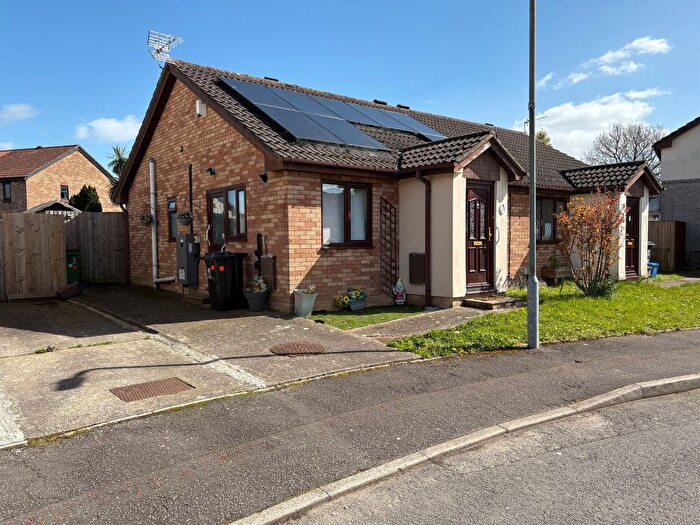 2 Bedroom Semi Detached House For Sale In Jonquil Close, St. Mellons, Cardiff, CF3