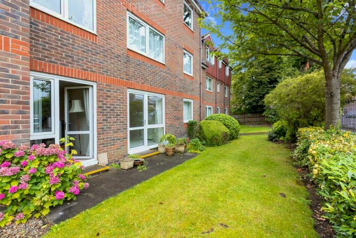 2 Bedroom Retirement Property For Sale In The Meads, Windsor, SL4