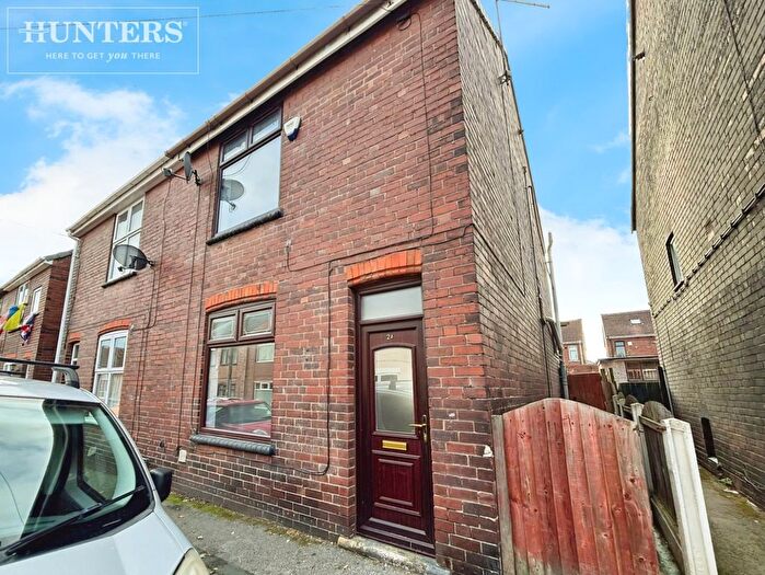 3 Bedroom Semi Detached House For Sale In Kings Road, Cudworth, Barnsley, S72