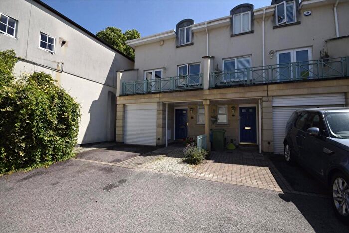1 Bedroom Semi-Detached House To Rent In Sheldons Court, Winchcombe Street, Cheltenham, Gloucestershire, GL52