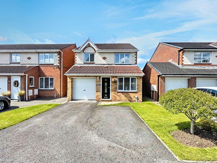 3 Bedroom Detached House For Sale In Balmoral Drive, Peterlee, SR8