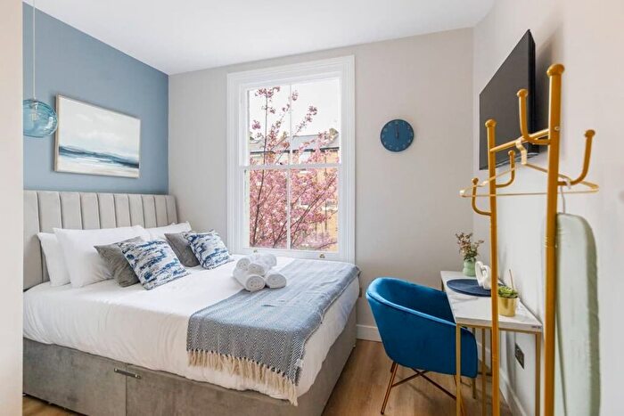 1 Bedroom Studio To Rent In Graham Rd, London, E8