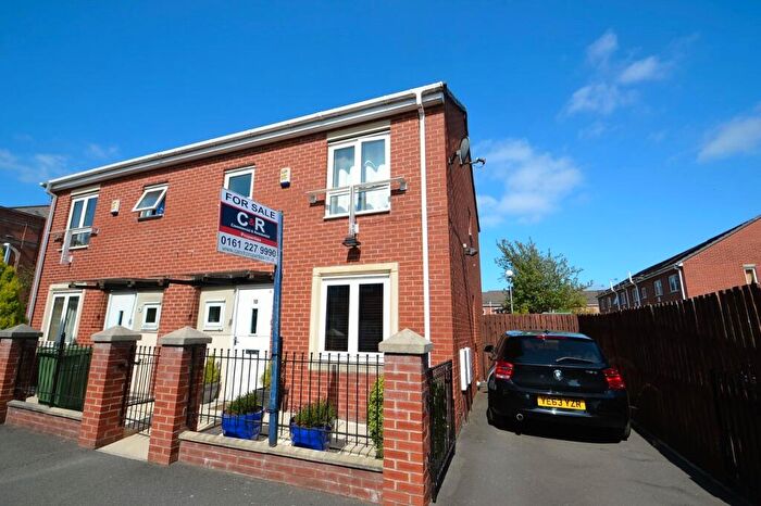 3 Bedroom Semi-Detached House To Rent In Halston Ave, Hulme, Manchester., M15