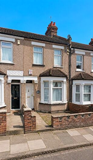 Studio To Rent In Horsa Road, Erith, DA8