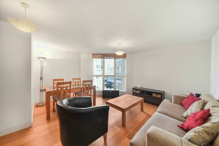 2 Bedroom Apartment To Rent In Watergardens Square London, SE16