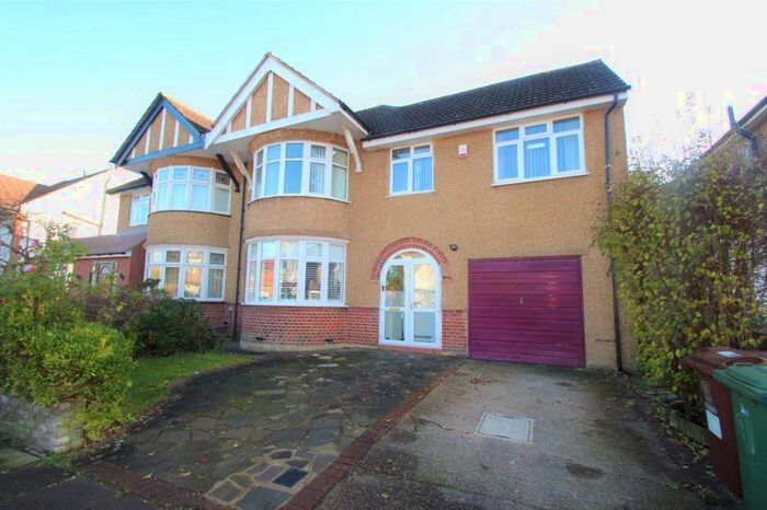 4 Bedroom Semi-Detached House To Rent In Woodberry Avenue, North Harrow, Harrow, HA2