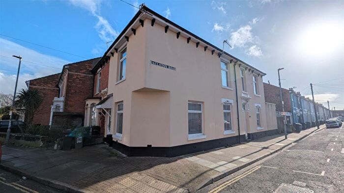 2 Bedroom Flat To Rent In Daulston Road, Portsmouth, PO1