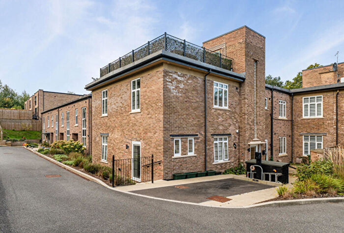 3 Bedroom Apartment For Sale In John Martin Gardens, Standish, Stonehouse, Gloucestershire, GL10