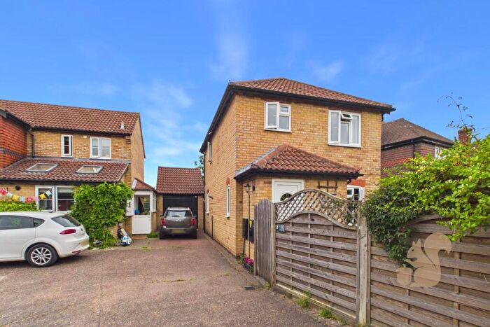3 Bedroom Detached House For Sale In Dale Close, Stanway, Colchester, CO3