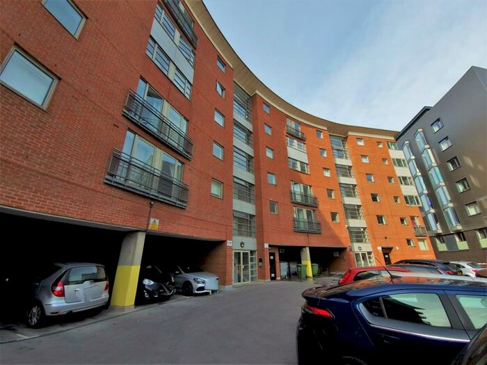 1 Bedroom Apartment To Rent In Old Snow Hill, Birmingham, B4