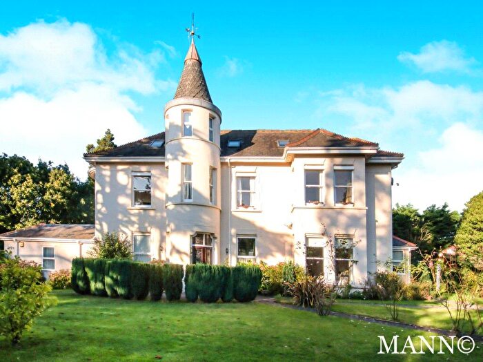 2 Bedroom Flat For Sale In Daltons Road, Crockenhill, Kent, BR8