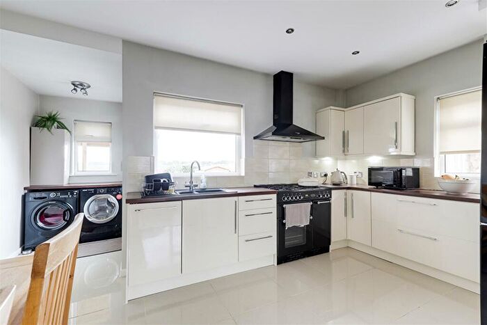 2 Bedroom Semi-Detached House For Sale In Norbett Road, Arnold, Nottinghamshire, NG5