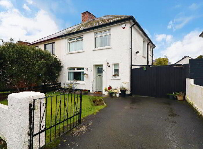3 Bedroom Semi-Detached House For Sale In Swanston Crescent, Newtownabbey, BT36