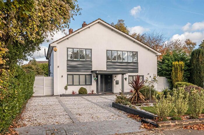 4 Bedroom Detached House For Sale In Worlds End Lane, Orpington, BR6