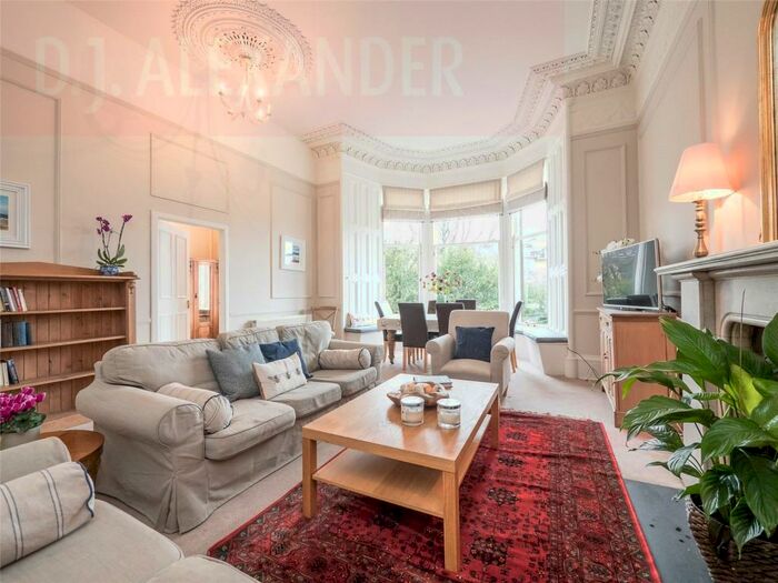 2 Bedroom Flat To Rent In Glencairn Crescent, Edinburgh, EH12