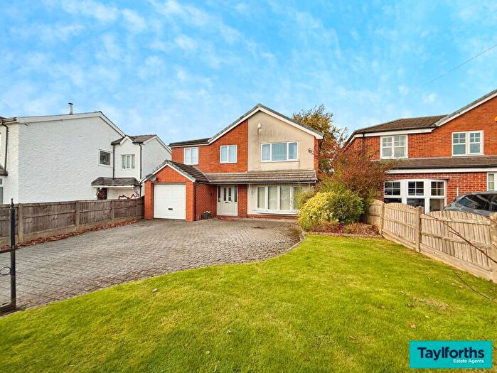 5 Bedroom Detached House For Sale In Lightfoot Lane, Fulwood, PR2