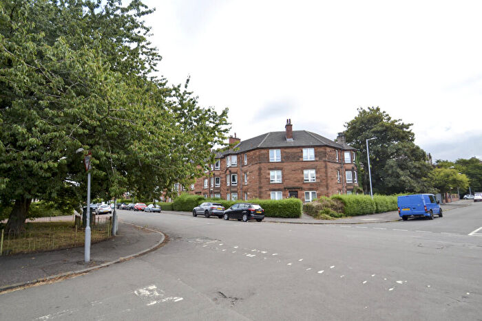 2 Bedroom Flat To Rent In / Arklet Road, Govan, Glasgow, G51