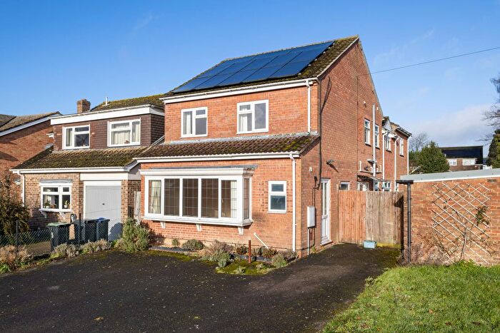 4 Bedroom Detached House For Sale In Webbs Way, Burbage, SN8