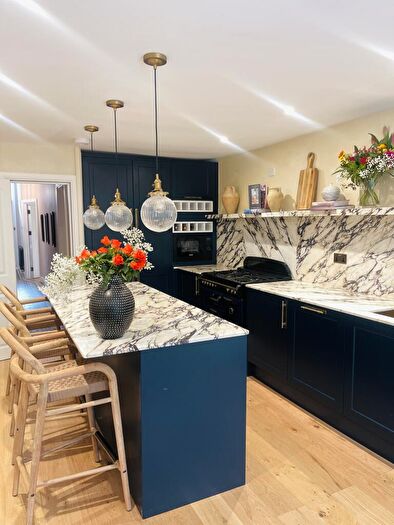 5 Bedroom House For Sale In Kingsley Road, London, NW6