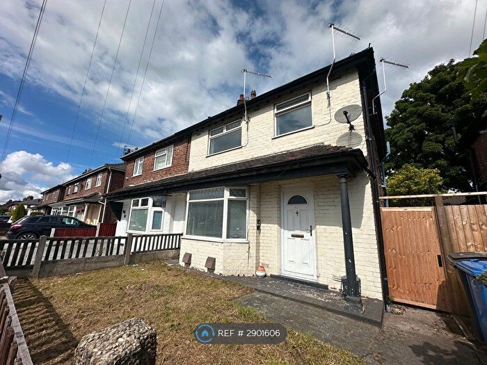 3 Bedroom Semi-Detached House To Rent In Folly Lane, Warrington, WA5