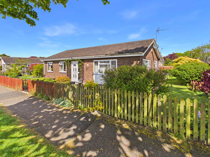 3 Bedroom Detached Bungalow For Sale In Vicarage Walk, Watton, Thetford, IP25