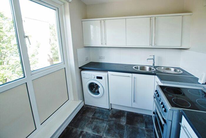 2 Bedroom Apartment To Rent In Lowick Court, South Gosforth, NE3