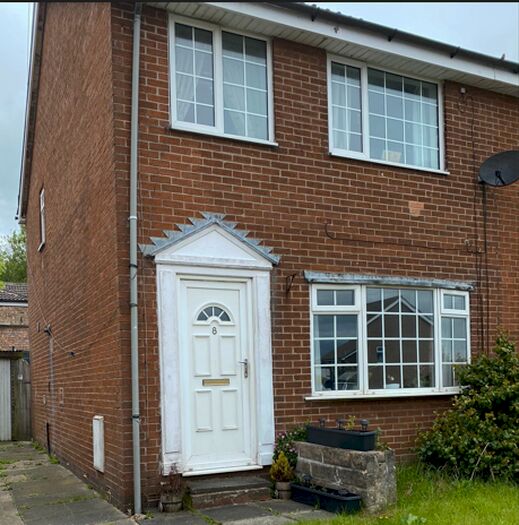 3 Bedroom Semi-Detached House To Rent In Rudding Crescent, Bradford, BD15