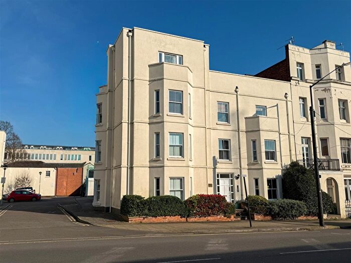 2 Bedroom Flat To Rent In Dale Street, Leamington Spa, CV32