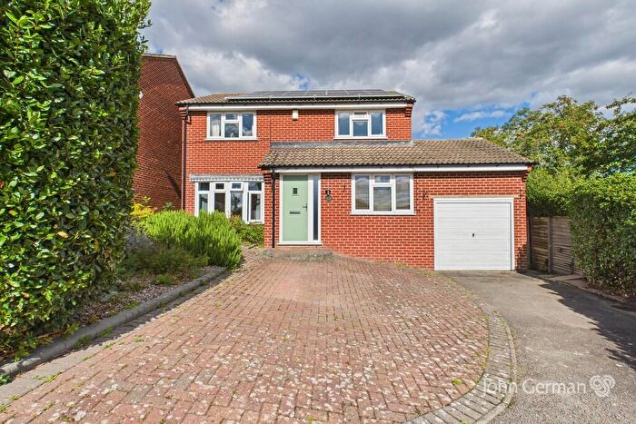 4 Bedroom Detached House For Sale In Stewart Drive, Loughborough, LE11