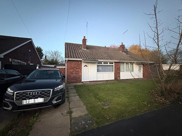 2 Bedroom Bungalow For Sale In Rowe Avenue, Orton Longueville, Peterborough, PE2