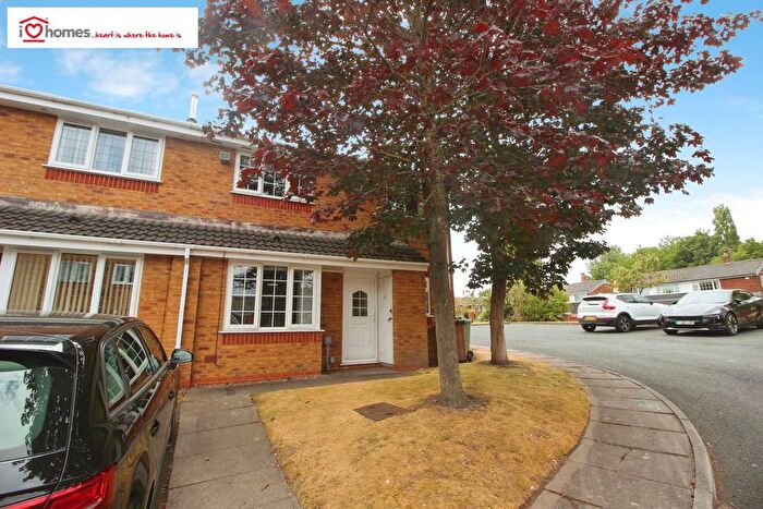 2 Bedroom Semi-detached House To Rent In Basalt Close, Walsall, WS2