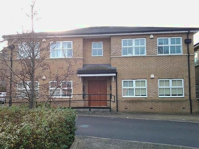 2 Bedroom Flat To Rent In The Sidings, Bletchley, Milton Keynes, MK2