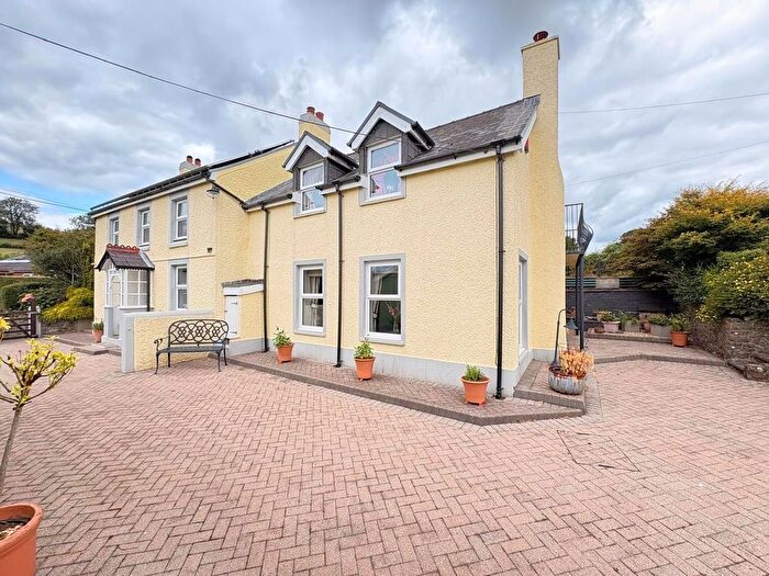 6 Bedroom Detached House For Sale In Whitemill, Carmarthen, SA32