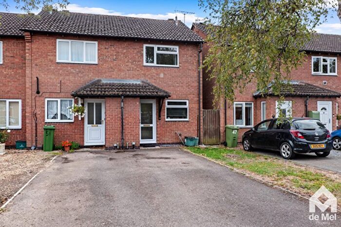 2 Bedroom Terraced House For Sale In Somergate Road, Cheltenham, GL51