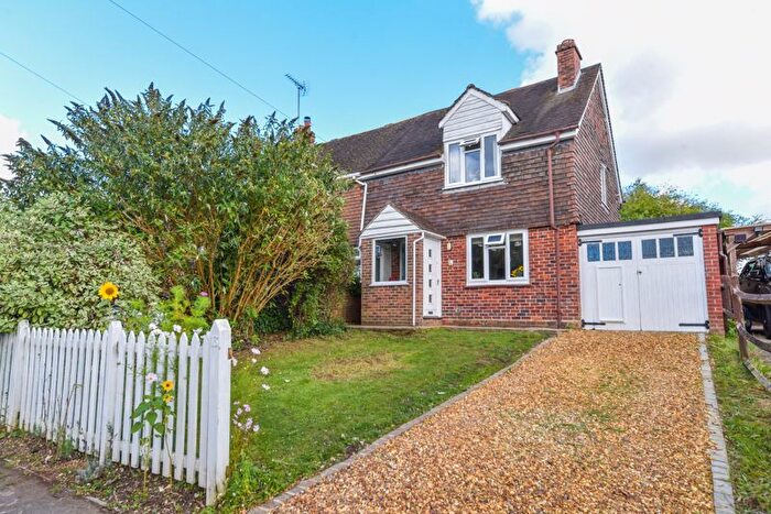 3 Bedroom Semi-Detached House For Sale In Stewarts Green, Hambledon, Waterlooville, PO7